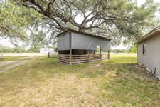 1002 Royal Oaks #1, Yorktown, TX 78164